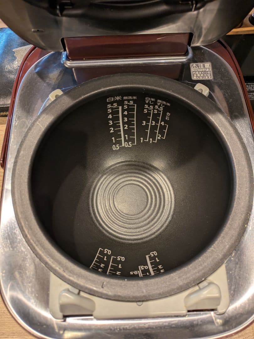 TOSHIBA RC-10VXM レッド 炊飯器 5.5合