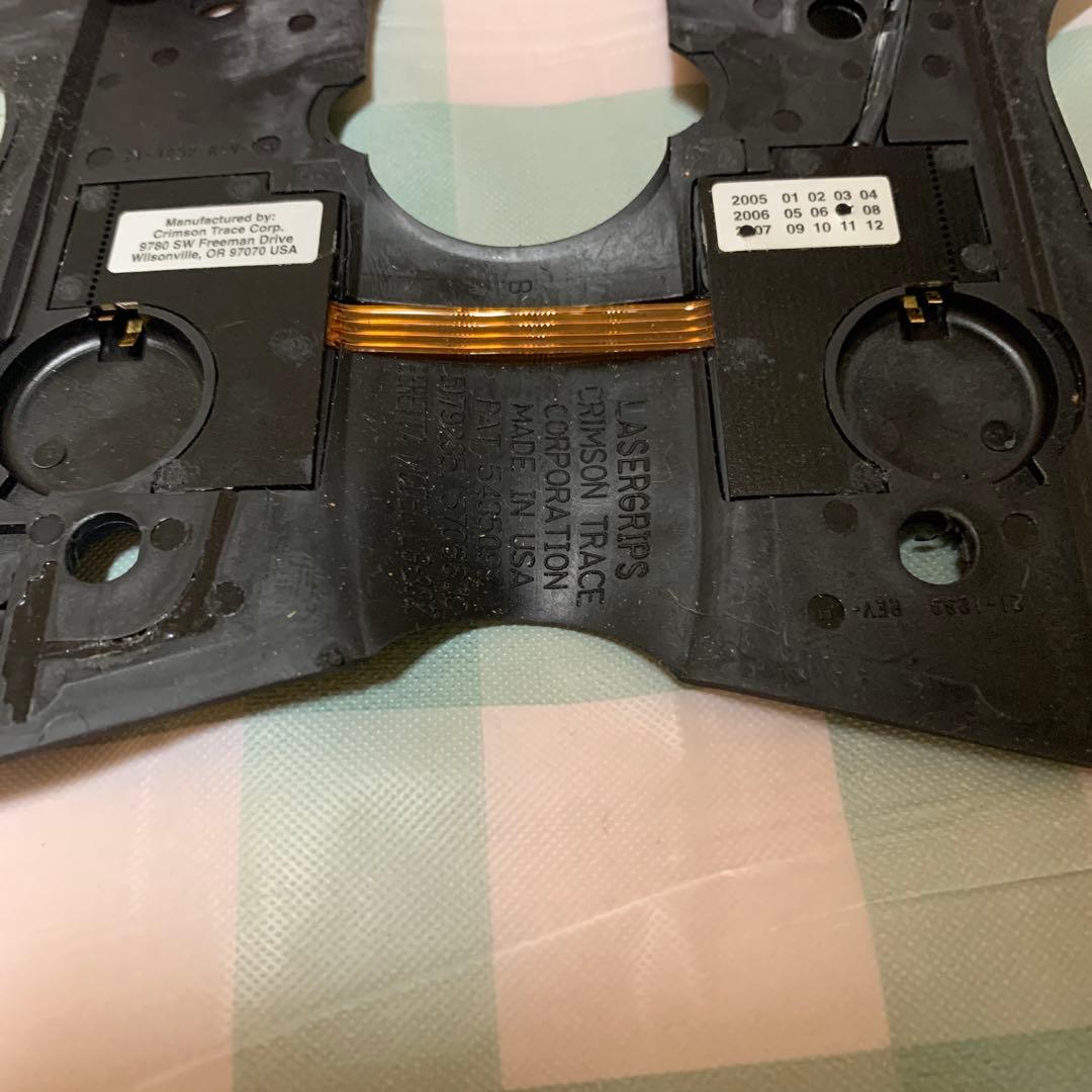 【実物】ベレッタ92F用　CTC レーザーグリップCRIMSON TRACE