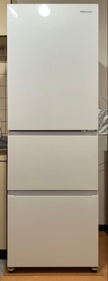 【送料込】　Hisence 冷蔵・冷凍庫　ホワイト　358L
