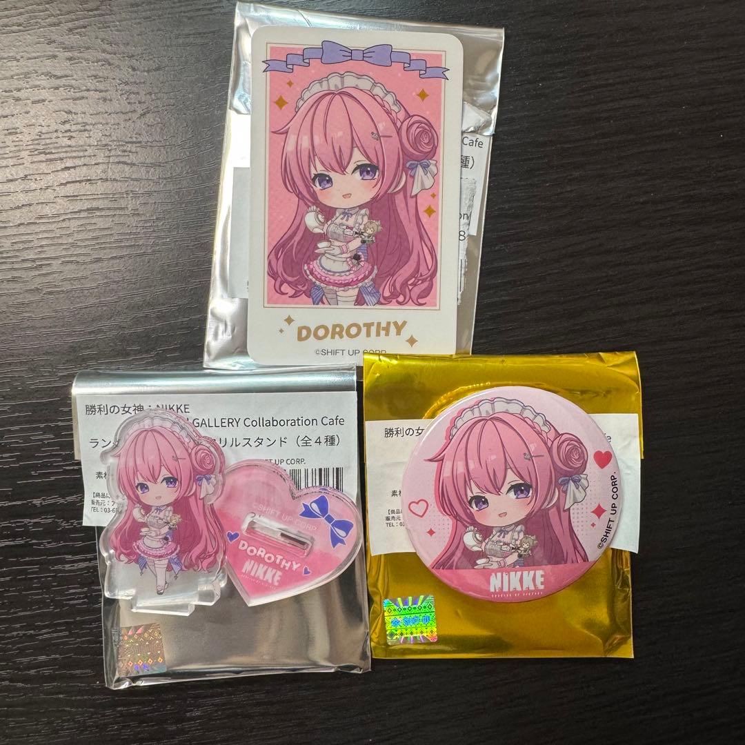 勝利の女神:NIKKE ドロシー and GALLERY コラボカフェ - メルカリ
