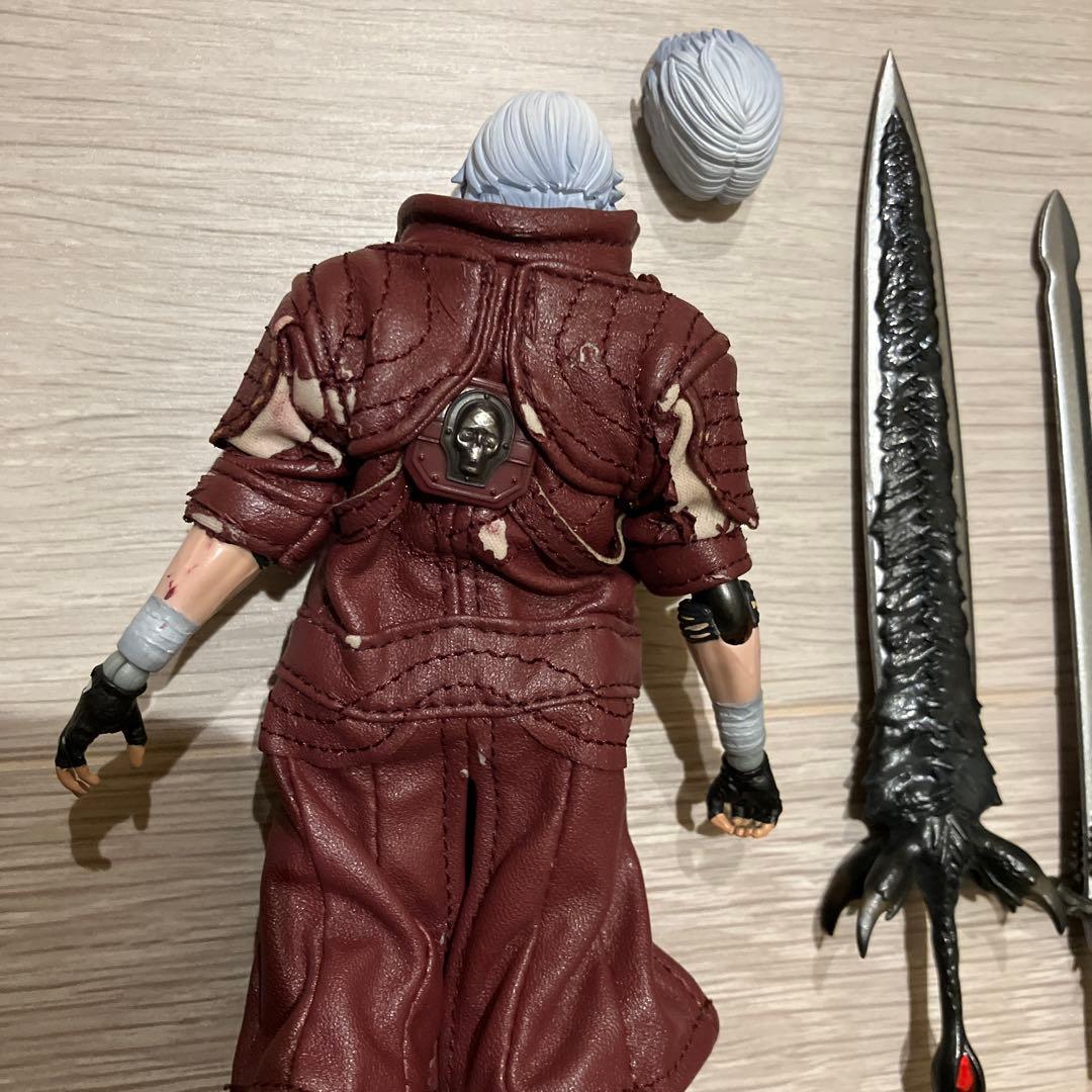 千値練 Devil May Cry 　ネロ　ダンテ　デビルメイクライ　フィギュア