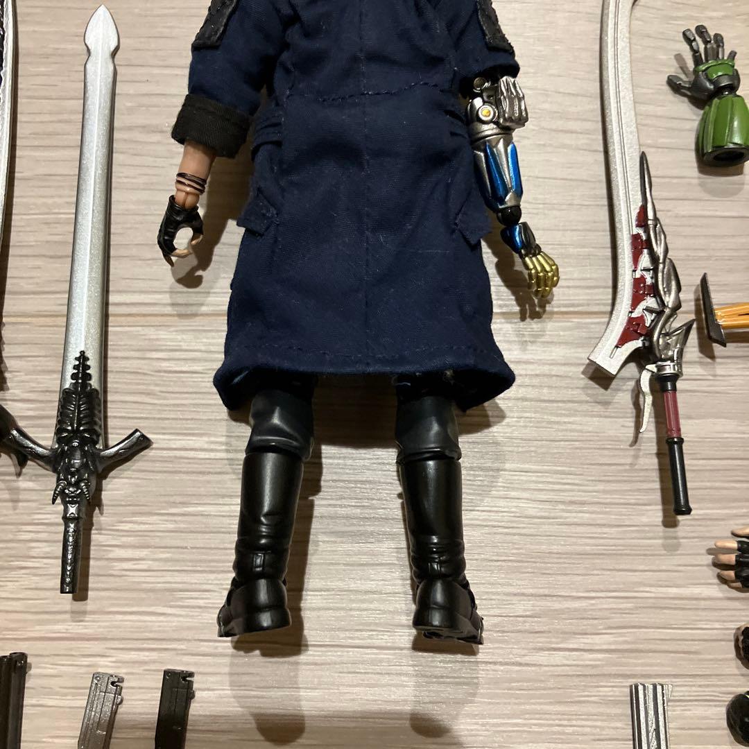 千値練 Devil May Cry 　ネロ　ダンテ　デビルメイクライ　フィギュア