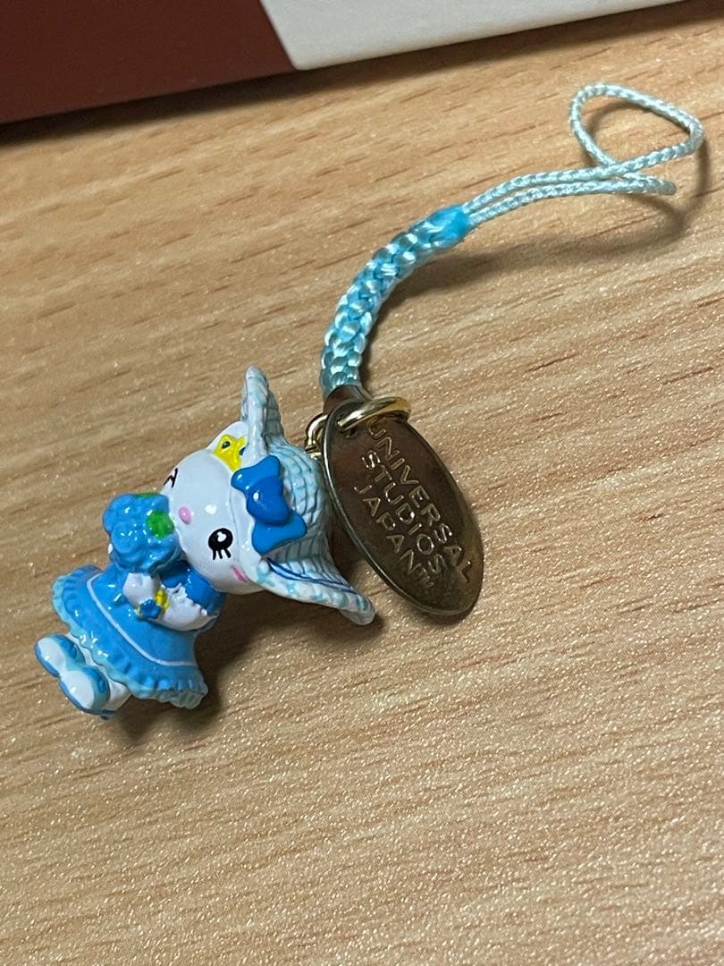 ユニバーサルスタジオ限定 ハローキティ 値付けストラップ 水色