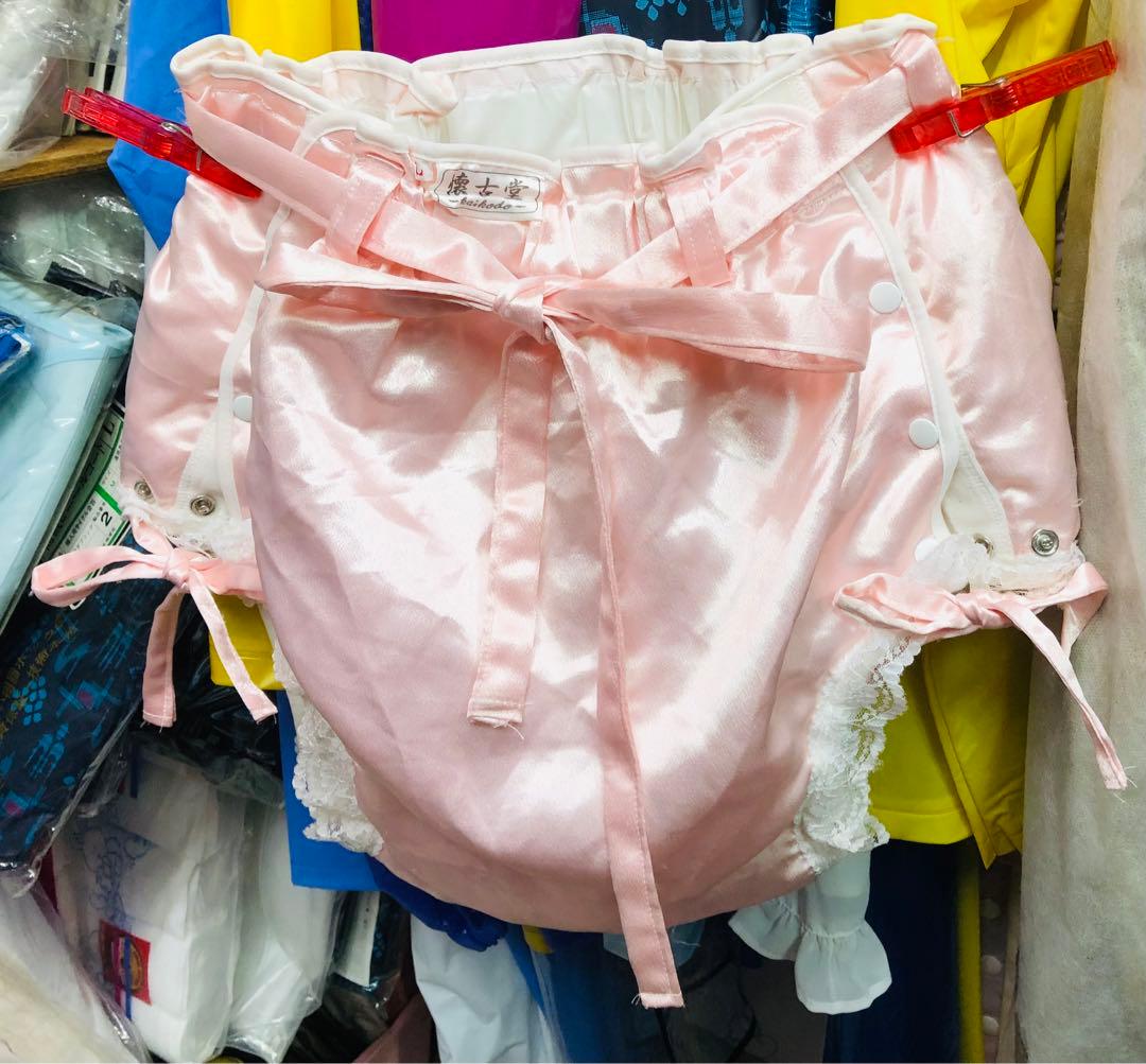 おむつカバー ロンパース ベビービニール フリーサイズ 光沢ピンク