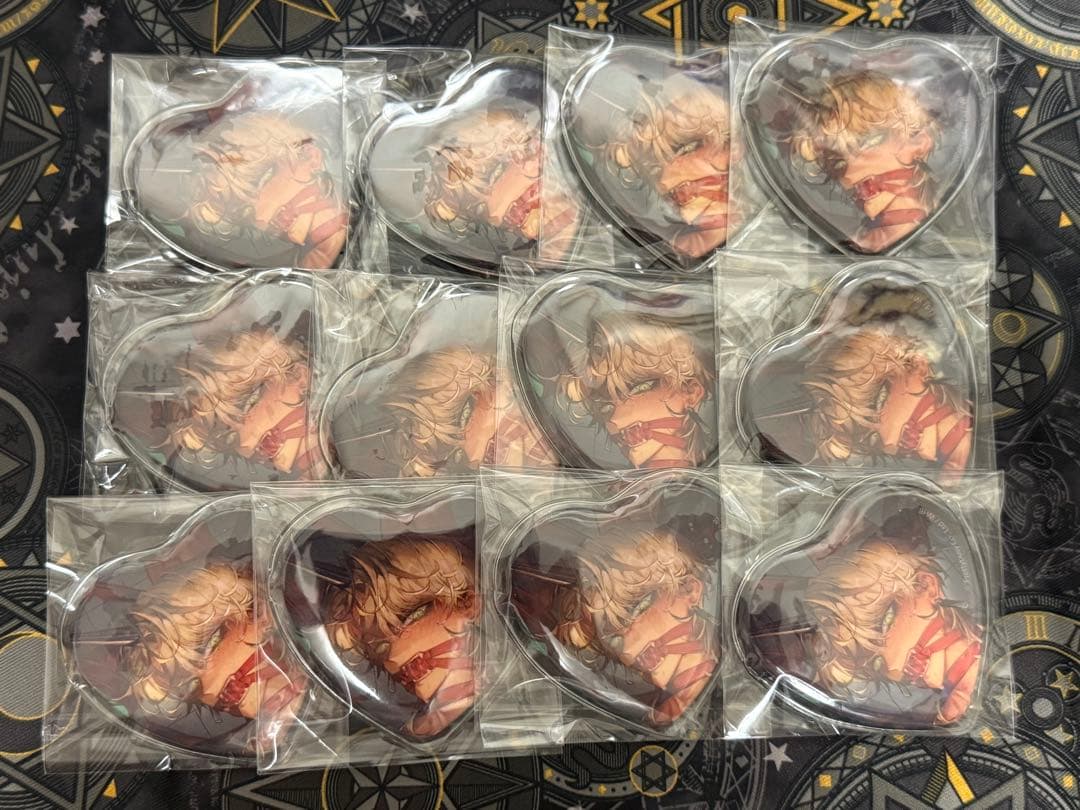 d*3様 WHB 地獄のどこが悪い　オンライン くじ　ハート缶バッジ ベルゼブブ What in ”HELL” is bad? -地獄のどこが悪い?- 2nd Anniversary Rabbit