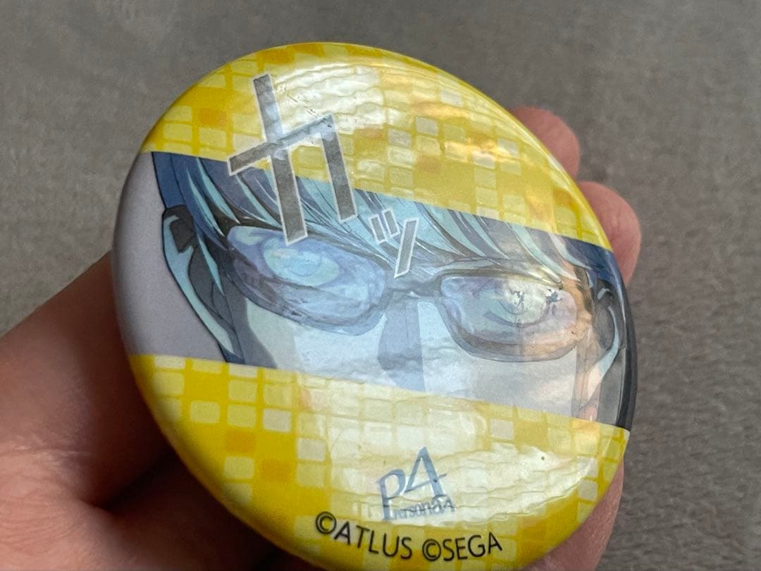 ペルソナ4 鳴上悠 カットイン 缶バッジ P4