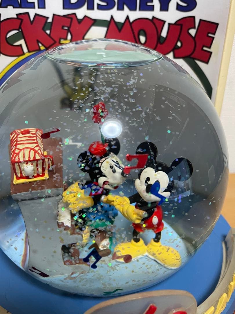 激レア　ディズニーストア　スノードーム The Wayward Canary