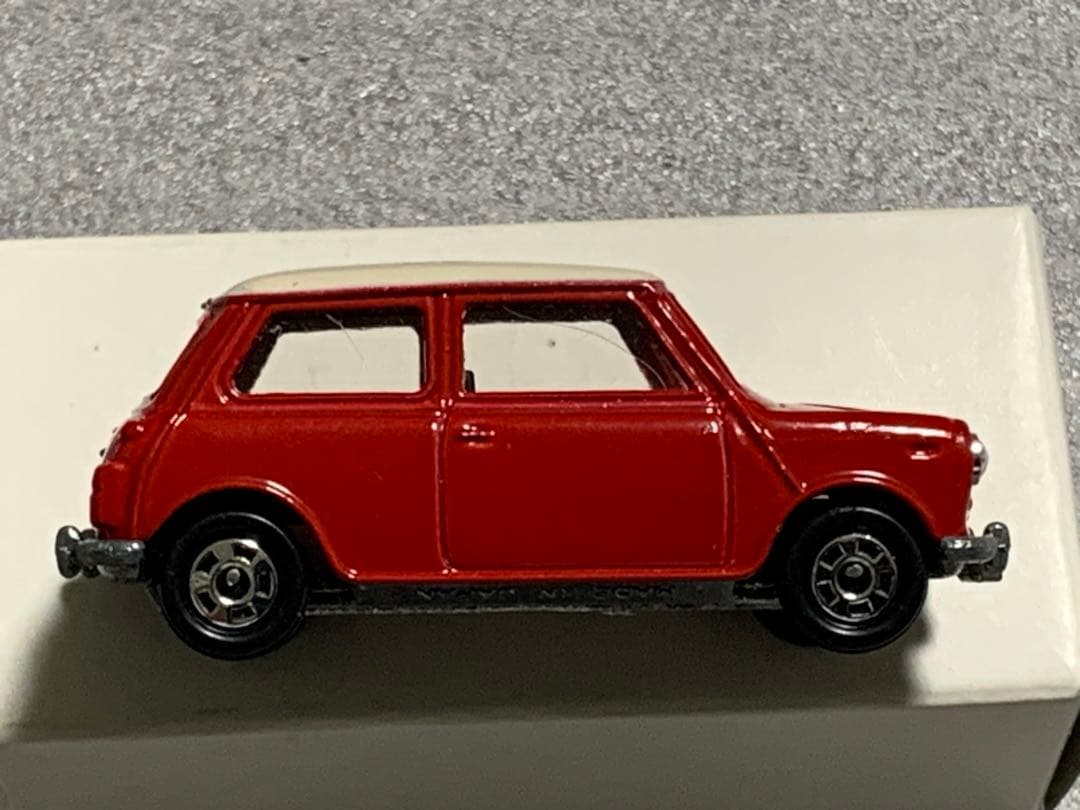 トミカ ミニクーパー アップルマン特注②