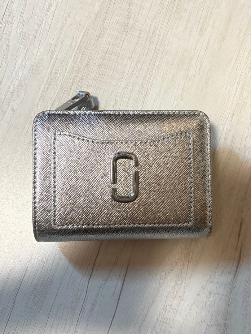 MARC JACOBS シルバー 二つ折り財布 美品