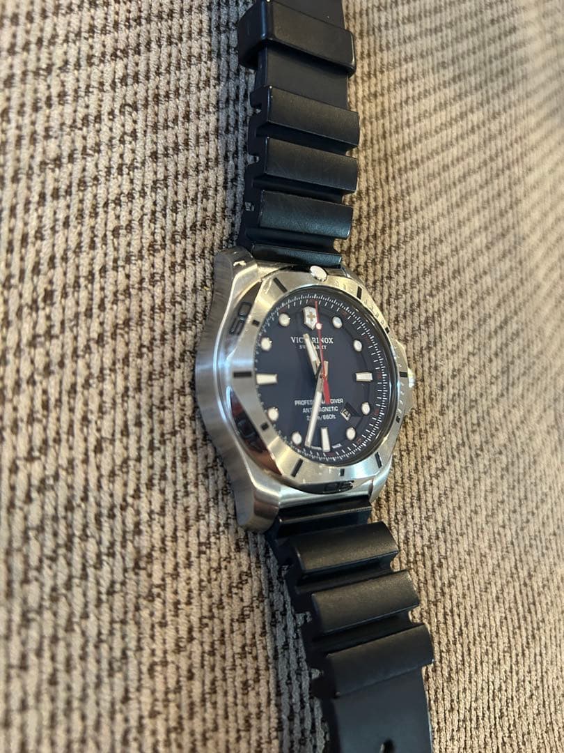 ビクトリノックス・スイスアーミー イノックスProfessional Diver