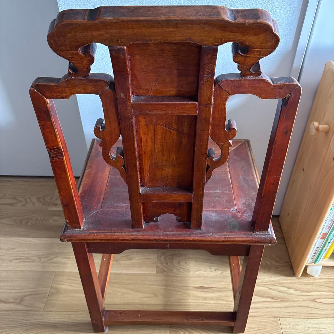 アンティーク風彫刻付き木製チェア 中国？ アンティーク風彫刻付き木製
