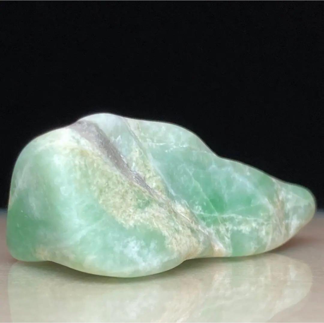 【専用品】糸魚川翡翠　ロウカン宝石質 翡翠　鮮やかな翠　原石　12.1ｇ