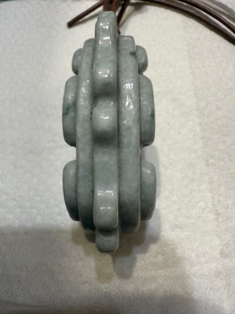 糸魚川翡翠‼️獣形勾玉‼️ 購入時10万円以上‼️これ以上の値引きは