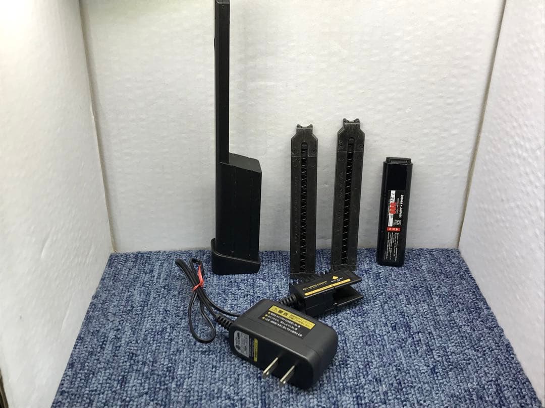 売り切り価格早い者勝　東京マルイ H&K USP 電動ガンロングマガジン付き