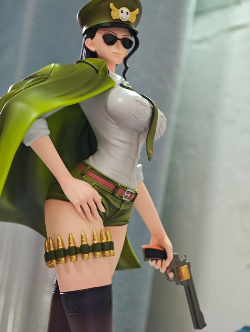 ONE PIECE ニコ・ロビン 樹脂 彫刻 フィギュア