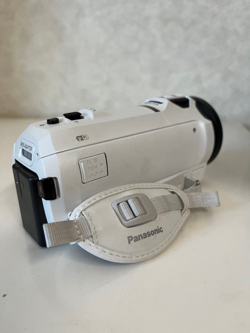 【美品】Panasonic VZX990M-W ビデオカメラ 25倍ズーム 4K