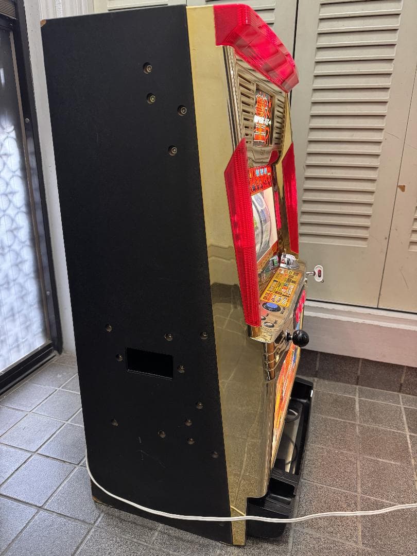 ご自宅まで送料無料‼️】ゴールド 獣王 サミー 4号機 コピー打法可能