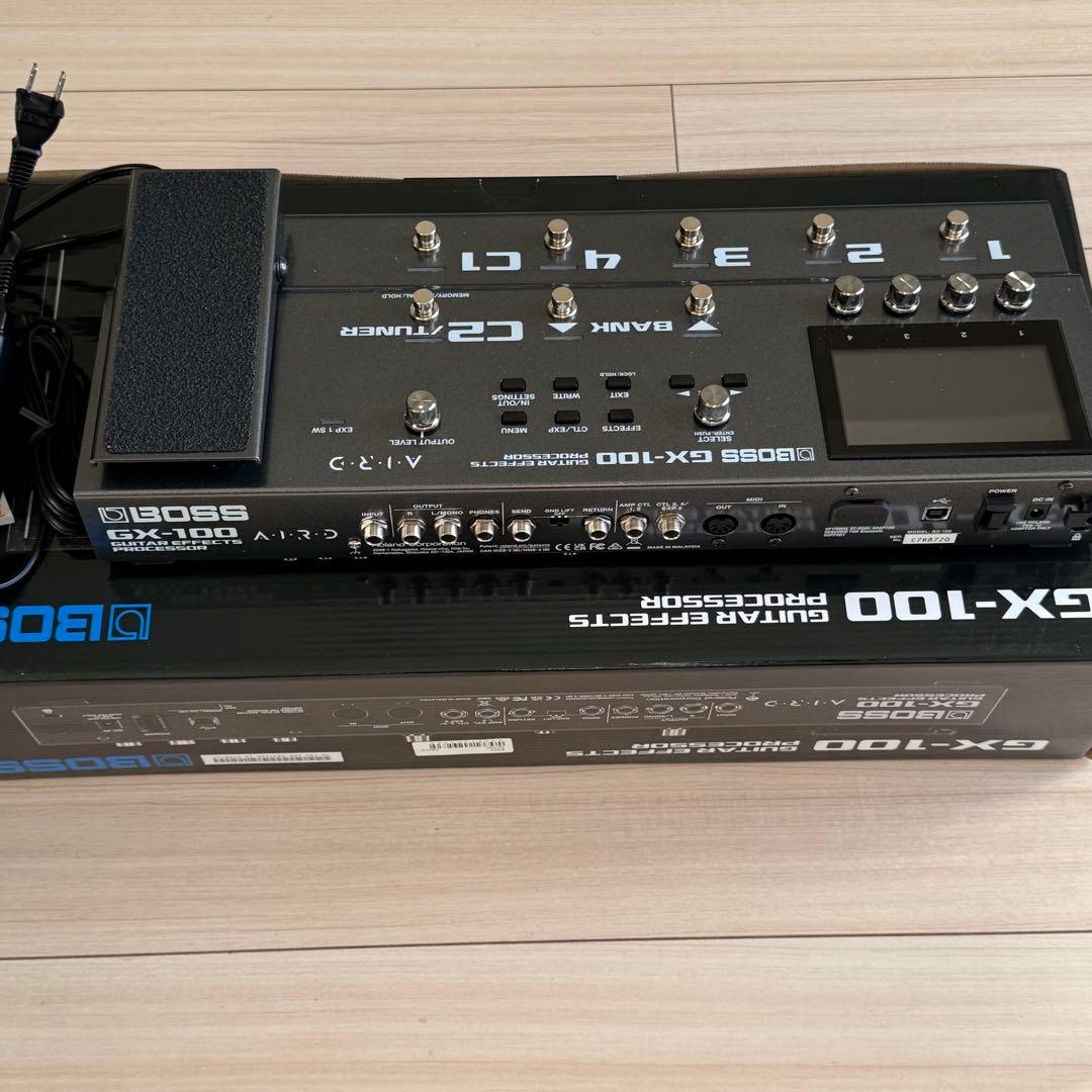 BOSS GX-100 ギターマルチエフェクター 新品同等品！