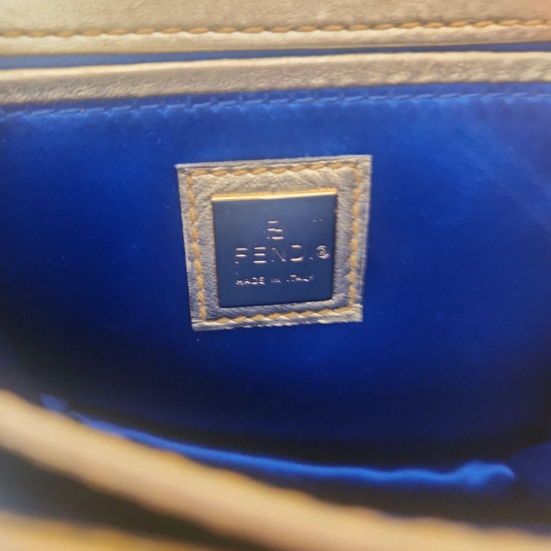 FENDI ゴールド ストライプ ショルダーバッグ