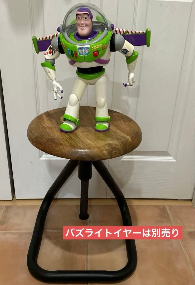 ★IRON STOOL インダストリアル　アイアン　鉄×無垢材　丸椅子　古材ネジ