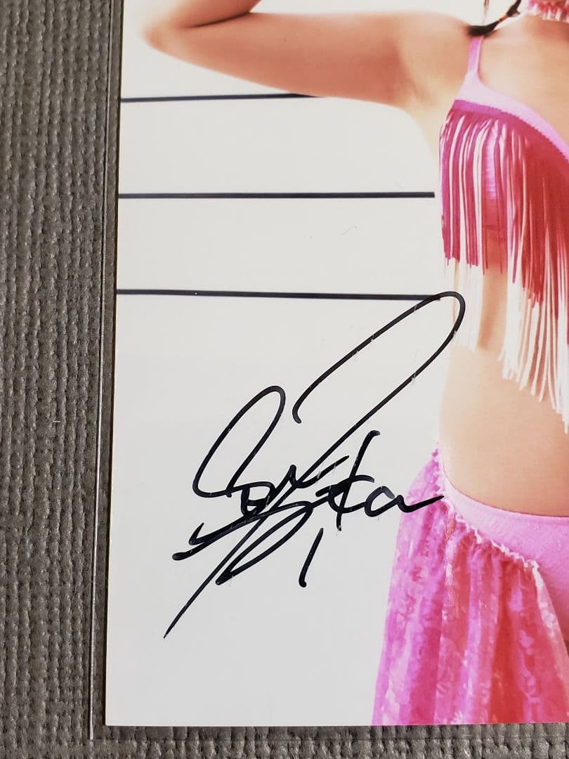 沢尻エリカ　サイン入り写真