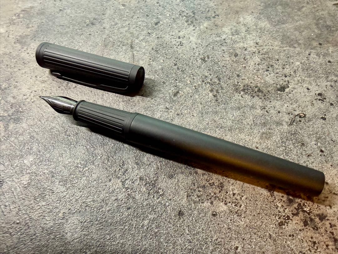 PARKER パーカー 万年筆 インジェニュイティ ブラックBT ペン先F パーカー インジェニュイティ ブラックGT 万年筆 F | パーカー日本公式