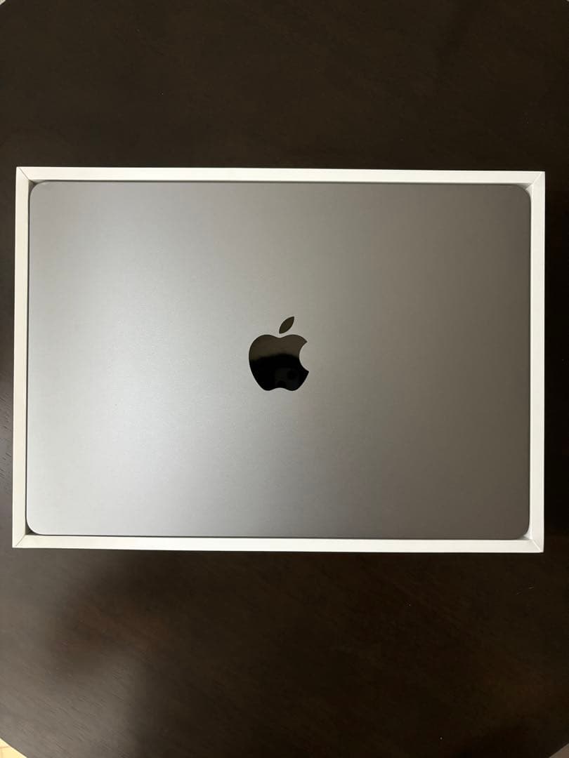 Apple MacBook Air M2 スペースグレー13インチ Apple M2 MacBook Air 13-inch - Space Gray - M2, 8GB RAM, 256GB