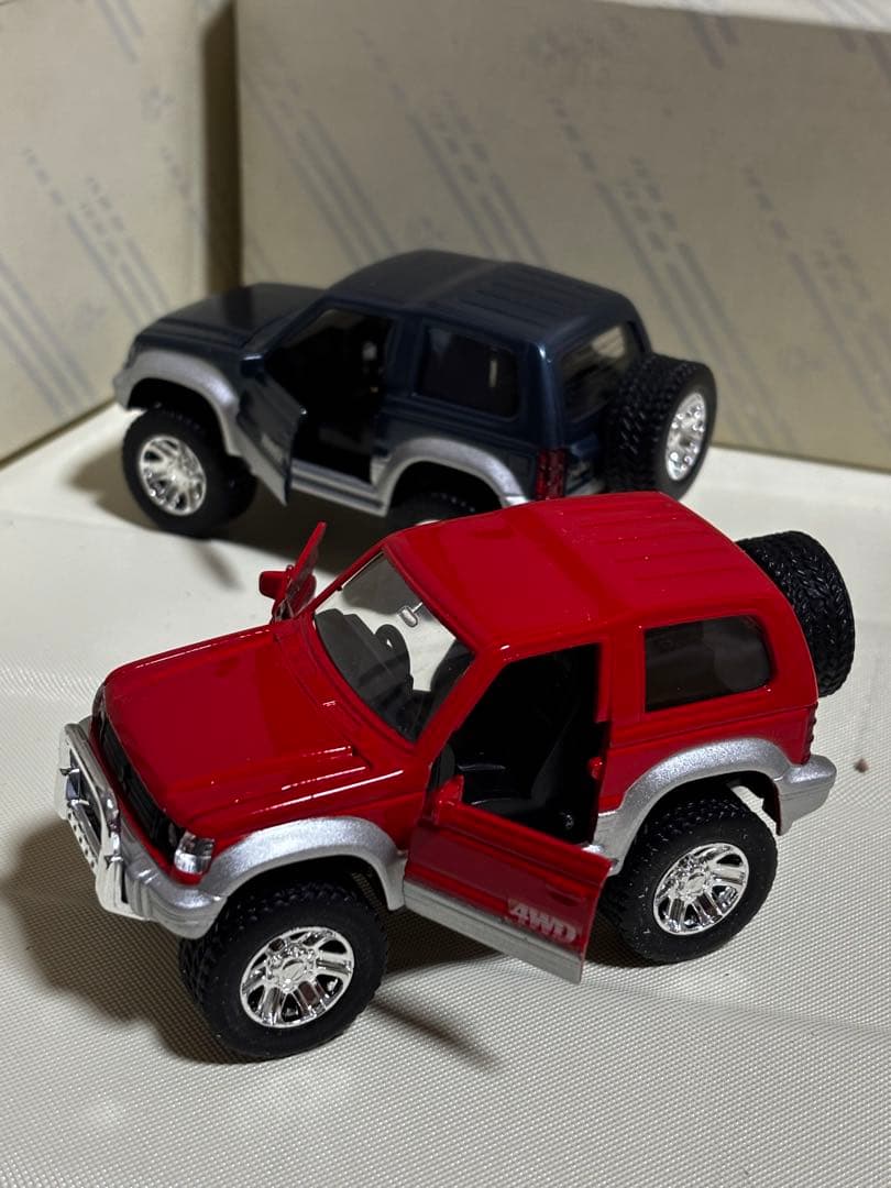 三菱パジェロミニ 非売品販促ミニカー 赤と紺の2台セット