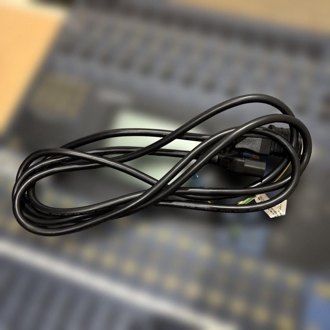 YAMAHA 01V96 マルチ/電源ケーブル ROADREADYケースセット