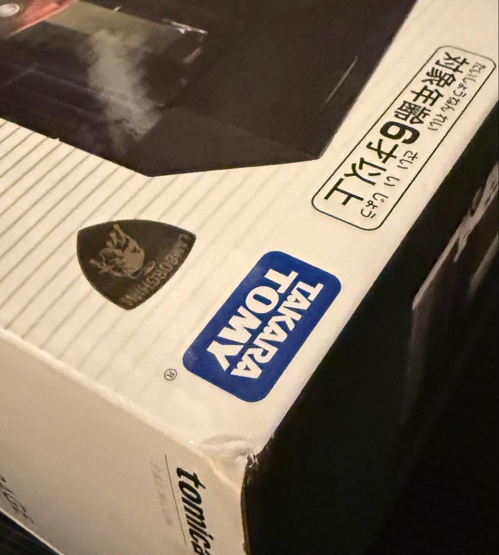 ACURA　トミカガレージ　ランボルギーニ　エディション　カウンタック