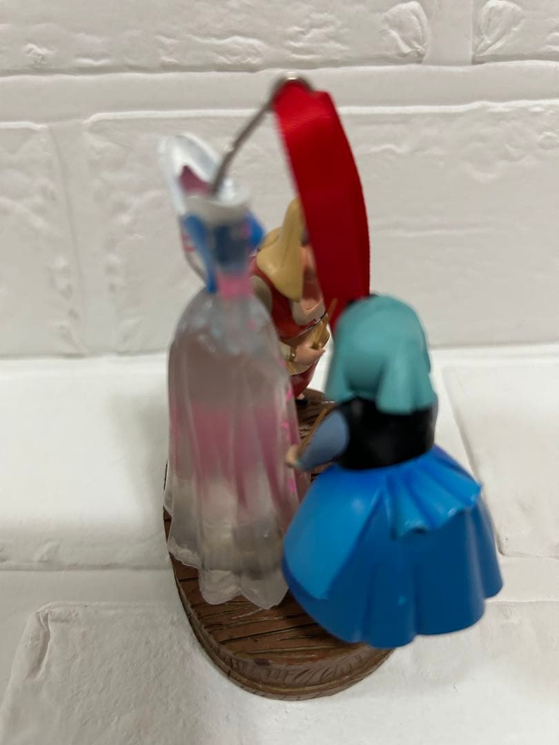 ディズニー 眠れる森の美女 メリーウェザー フローラ クリスマス