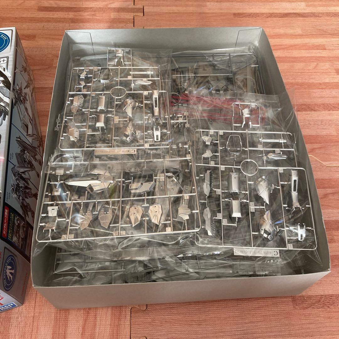 MG 1/100 フリーダムガンダム 2.0 シルバーコーティング