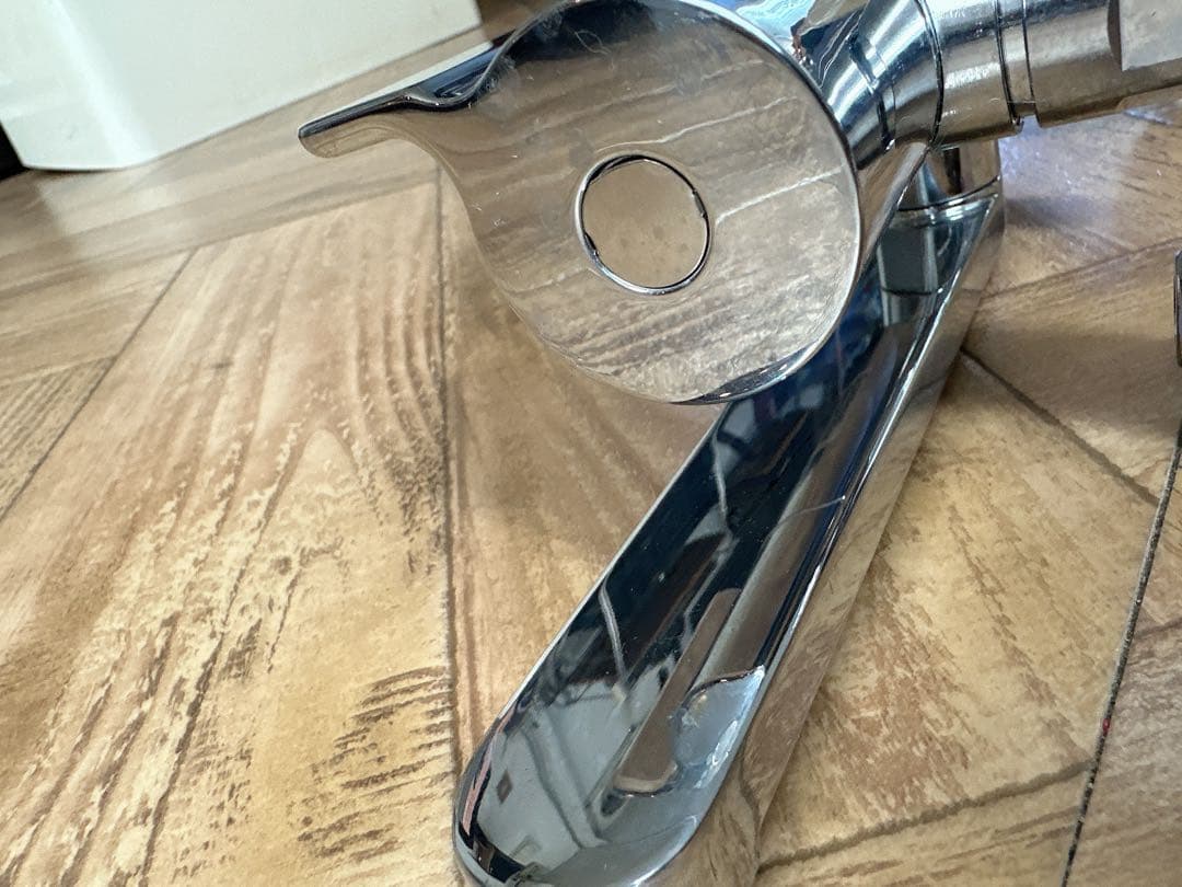 A*n様 TOTO シャワーヘッド クローム仕上げ