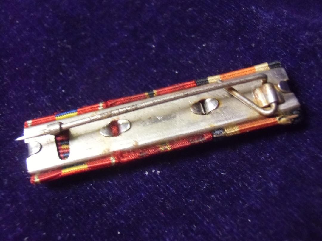 ⊞ドイツ軍＊かまぼこ型/拡張型３連略綬/リボンバー（実物）