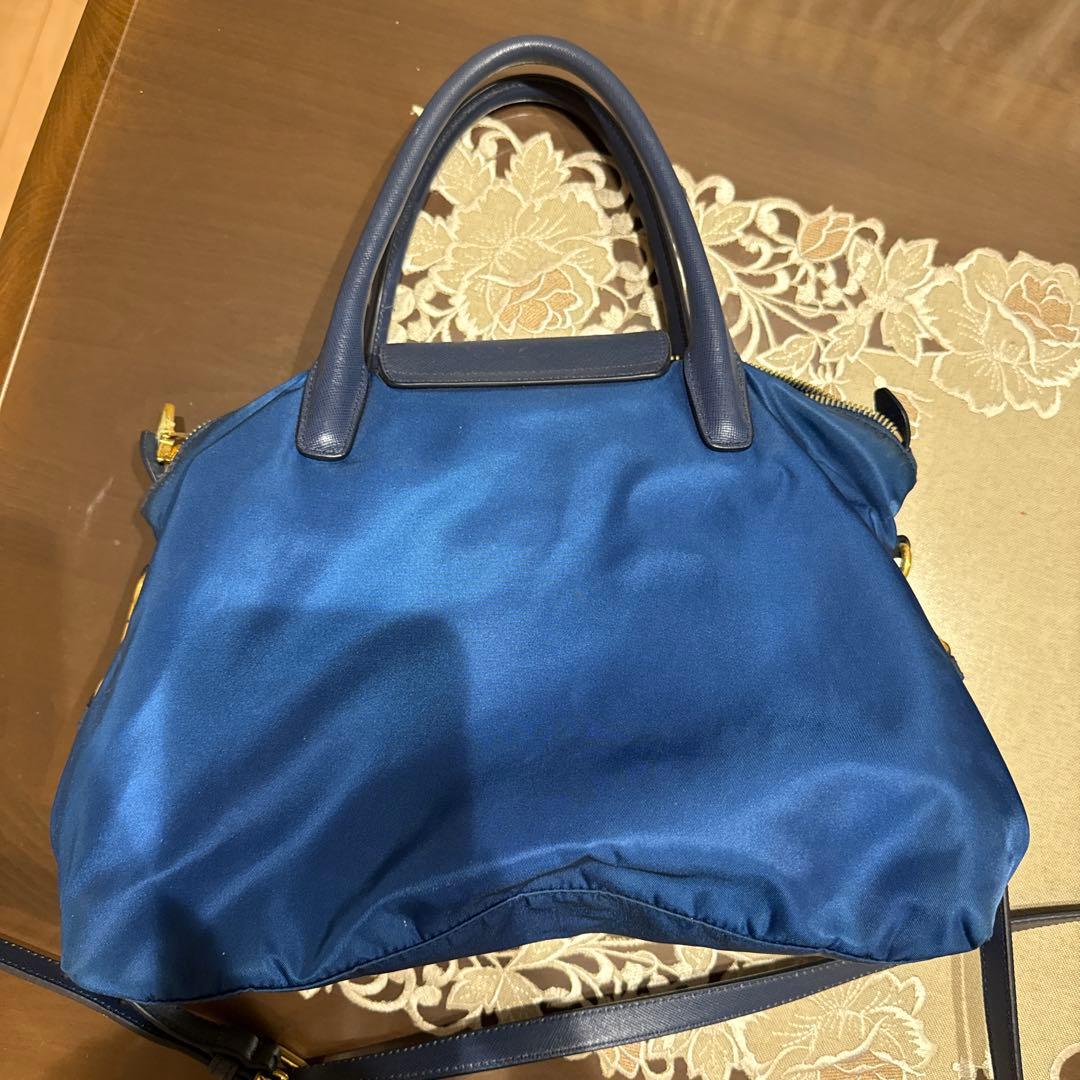 PRADA ブルーハンドバッグ