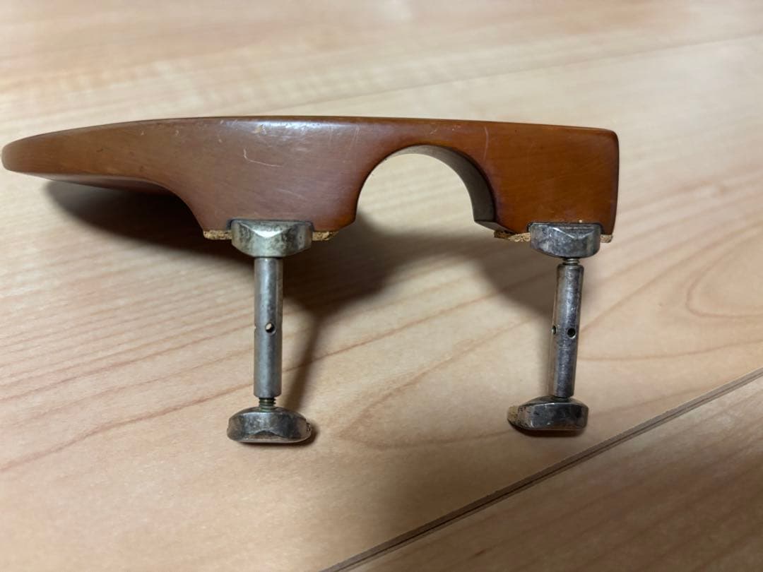 バイオリン用顎当て　Alexander Accessories