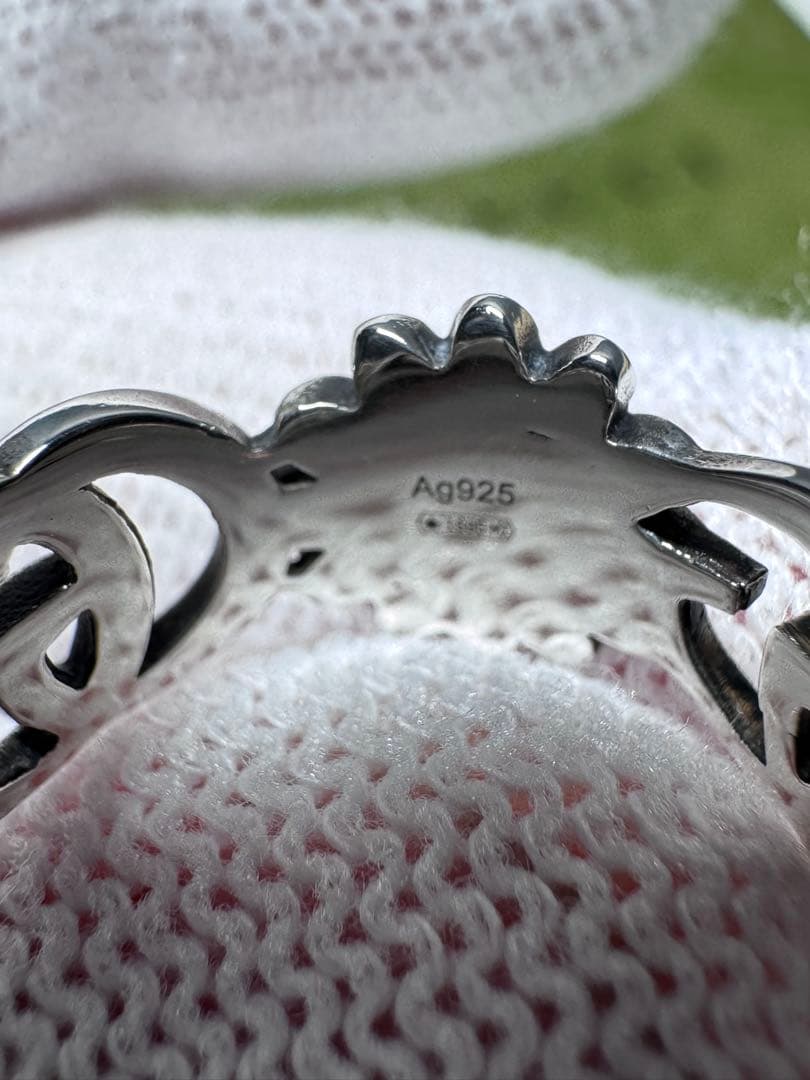 GUCCI シルバーリング フラワーデザイン