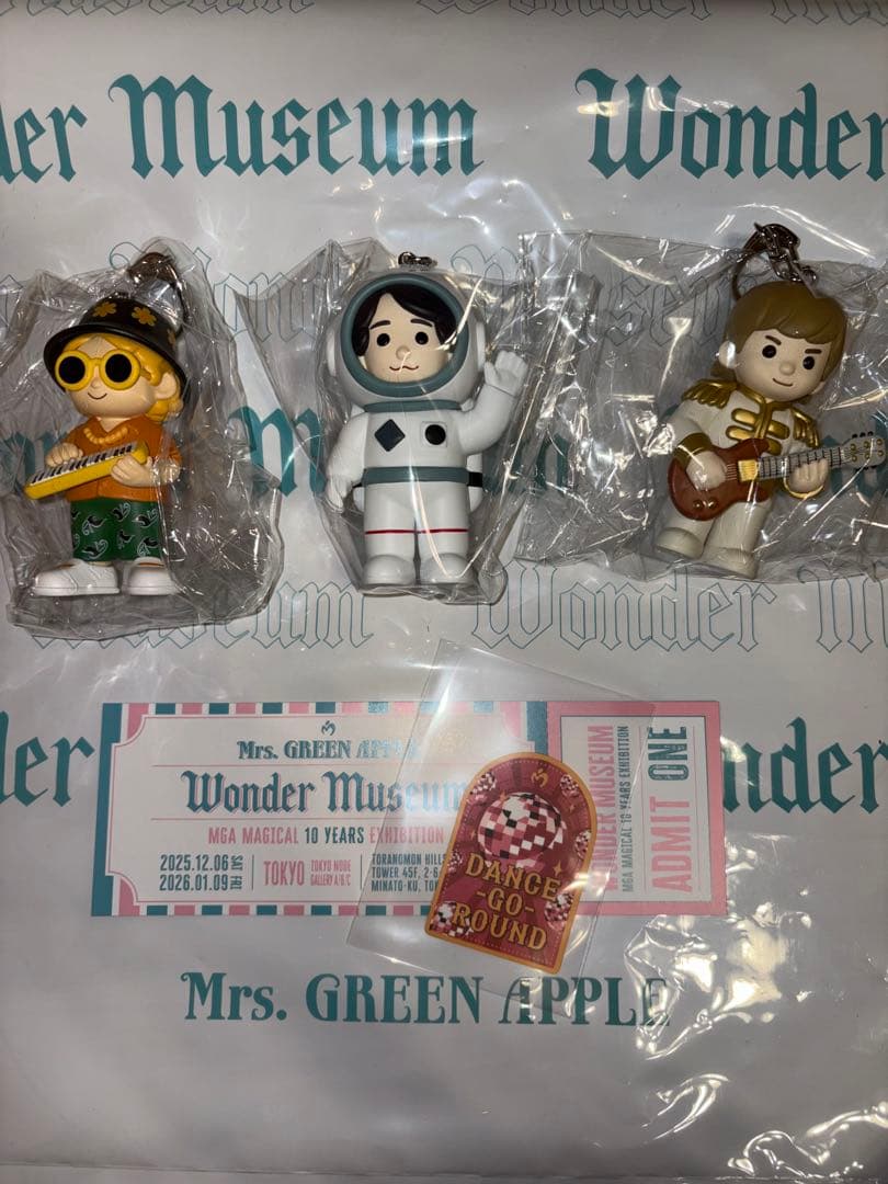 ミセス　ワンダーミュージアム　キーホルダー　ステッカー　ショッパー ミセスグリーンアップル ワンダーミュージアム 来場者ノベルティ