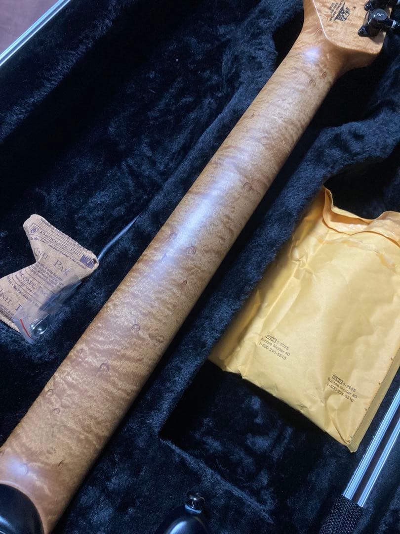 Music Man Jason Richardson Cutlass 7弦