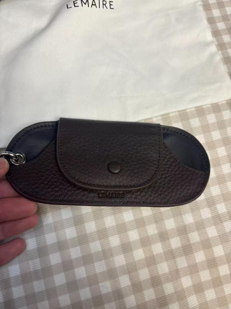 LEMAIRE BELL GLASSES HOLDER ダークチョコレート