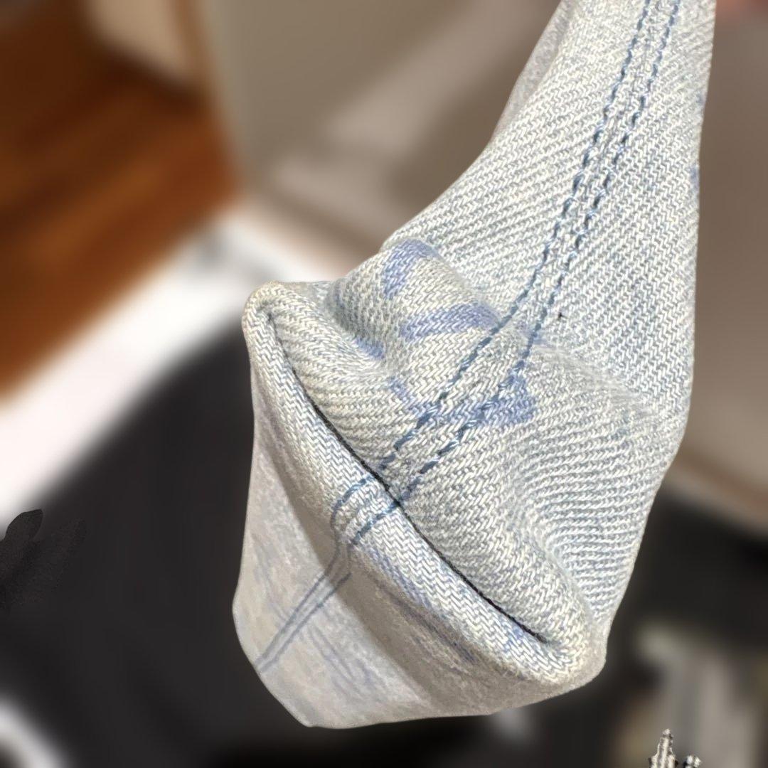 CHANEL デニムブルー クラッチバッグ