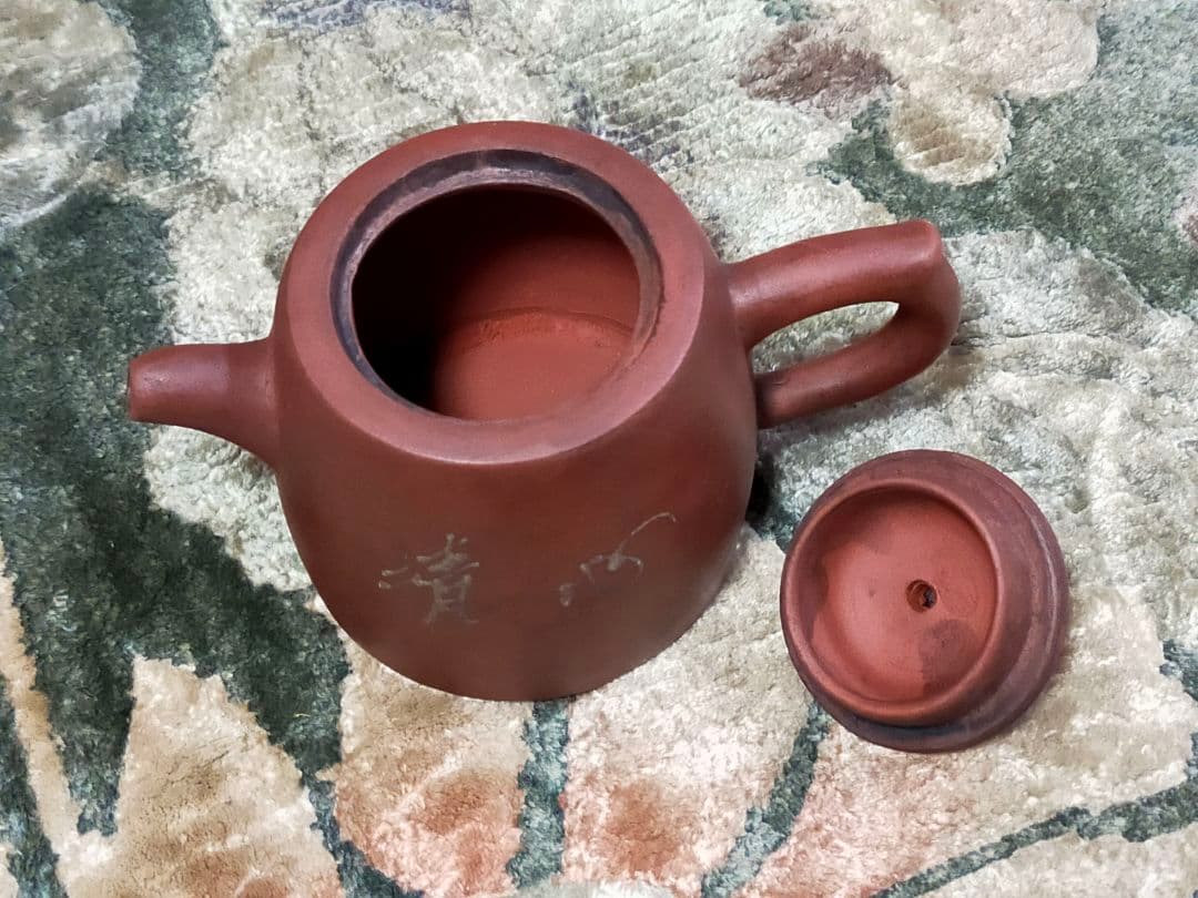 ♥小さな♥　中国　♥朱泥♥　急須　♥　よこ１００ｍｍ　骨董　古玩