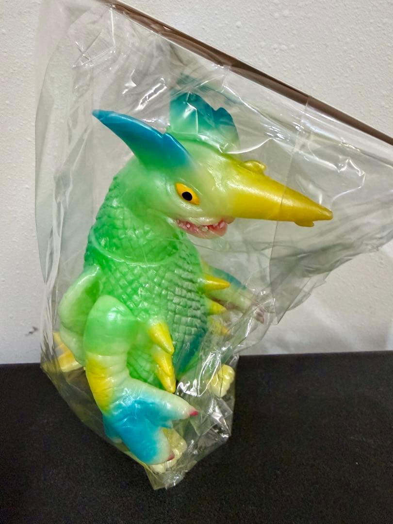 ヤモマーク ガラン蓄光グリーン ソフビ 未開封