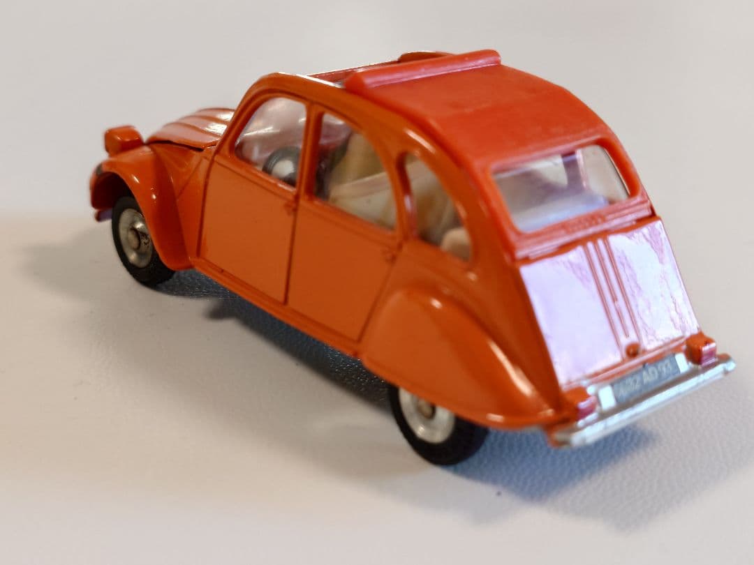 ミニカー DINKY No.500 CITROEN 2 CV made in spain