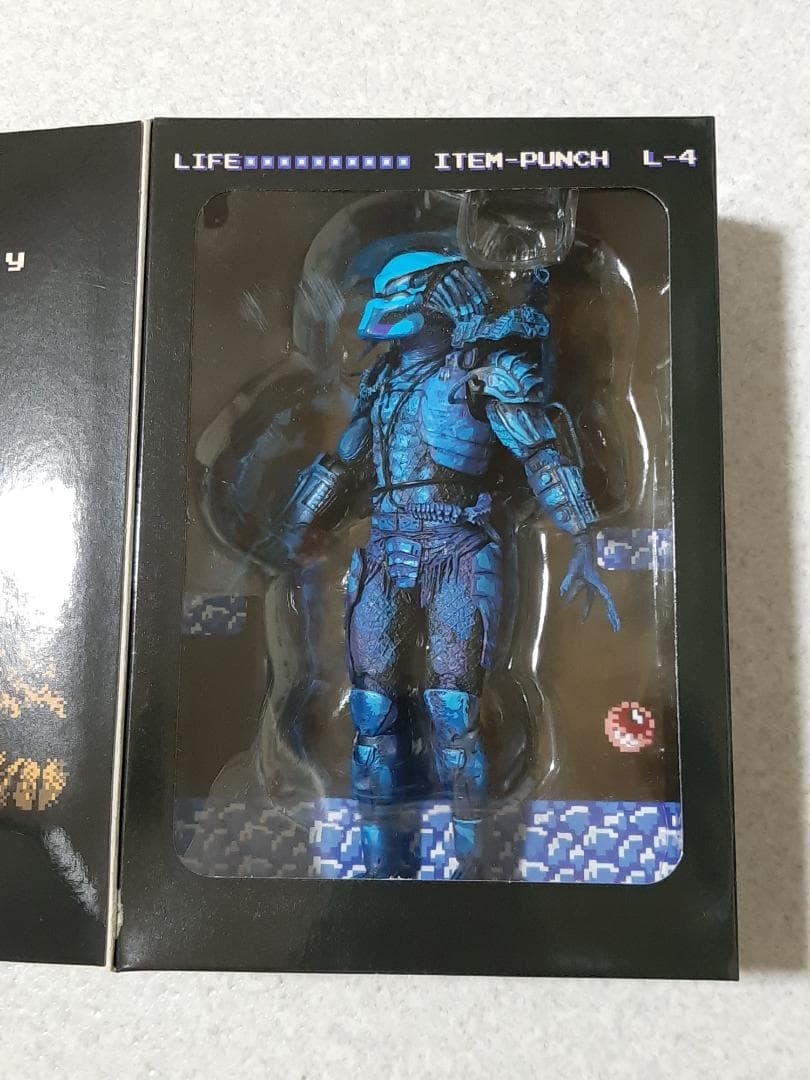NECA プレデター クラシックビデオゲーム ジャングルハンタープレデター