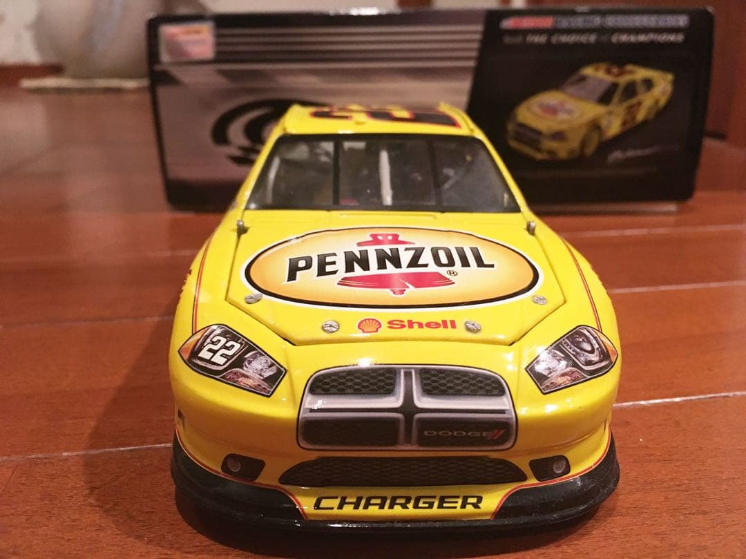 NASCAR オフィシャル ダイキャストモデル 1/24