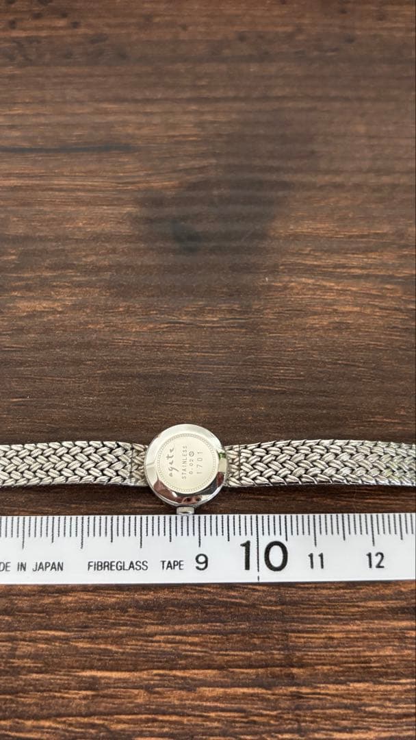 ageteアガット シルバー色 ステンレス 時計 バングル 小傷あり 電池