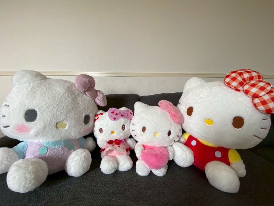 ハローキティ ぬいぐるみ 4体セット
