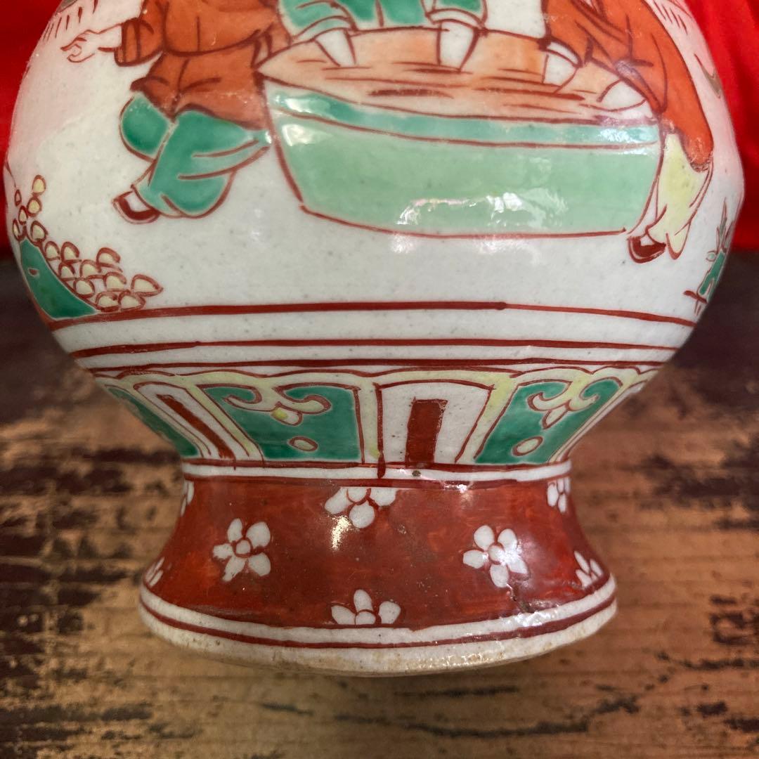 中国　色絵　蒜頭瓶　童子図　大明隆慶年造銘