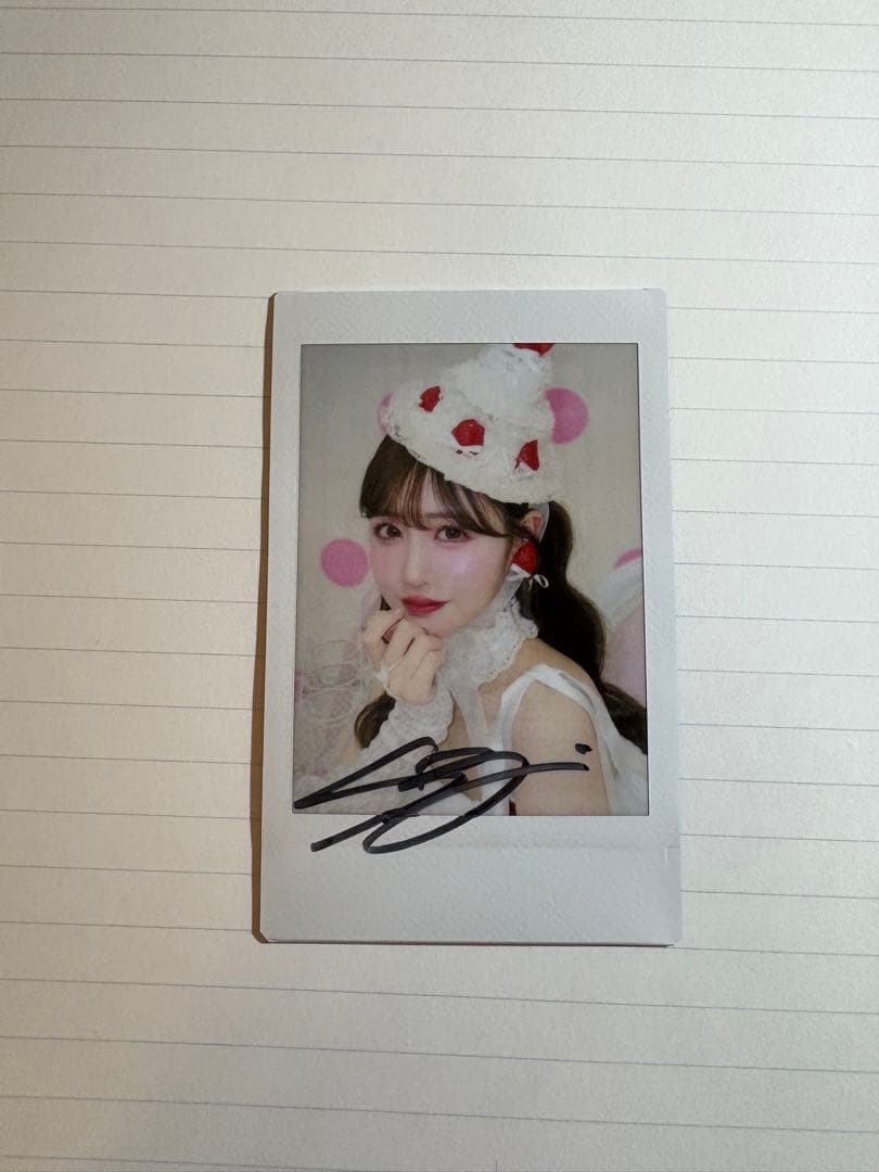 櫻井優衣LARME サイン入りチェキ